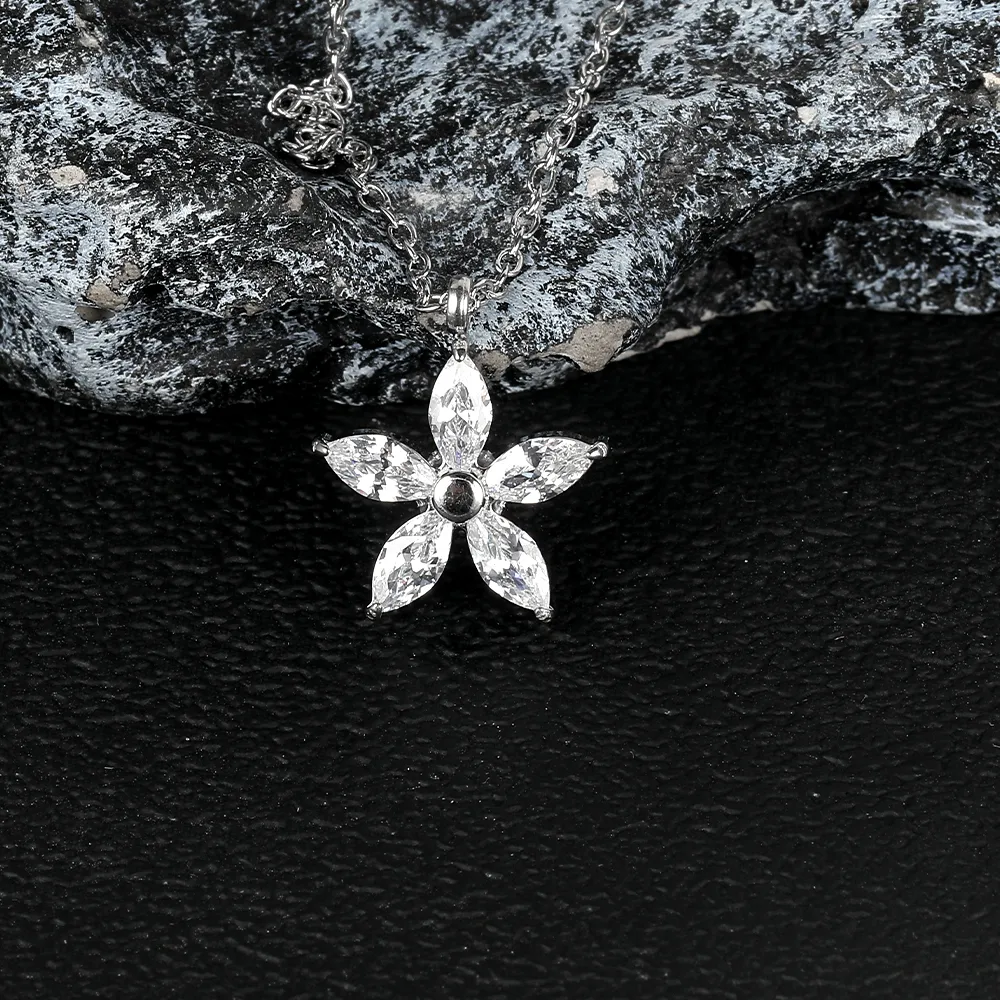 Simple Style Classic Style Geometric Letter Flower 304 Stainless Steel Women's Pendant Necklace display picture 121