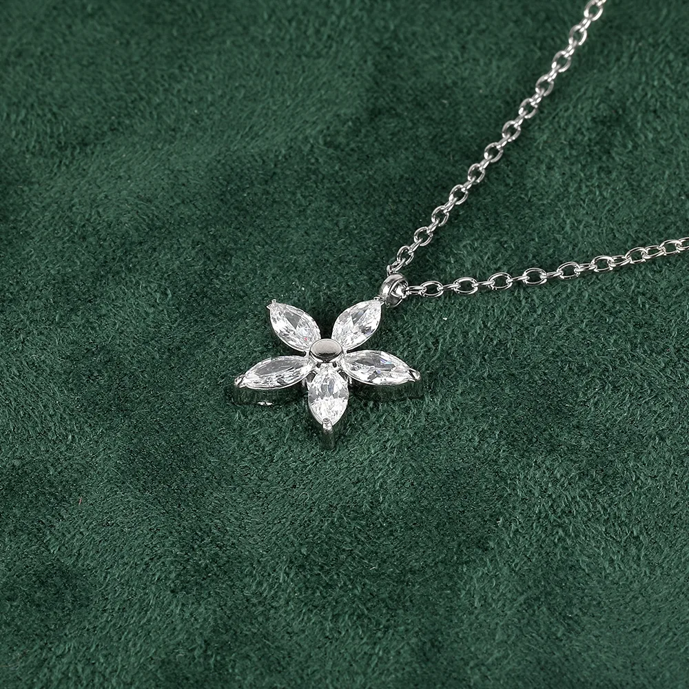 Simple Style Classic Style Geometric Letter Flower 304 Stainless Steel Women's Pendant Necklace display picture 123