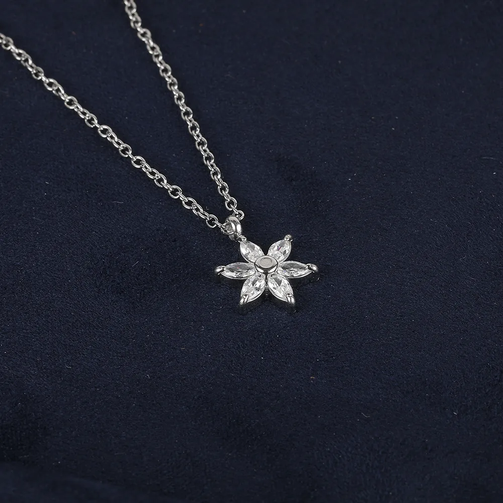 Simple Style Classic Style Geometric Letter Flower 304 Stainless Steel Women's Pendant Necklace display picture 140