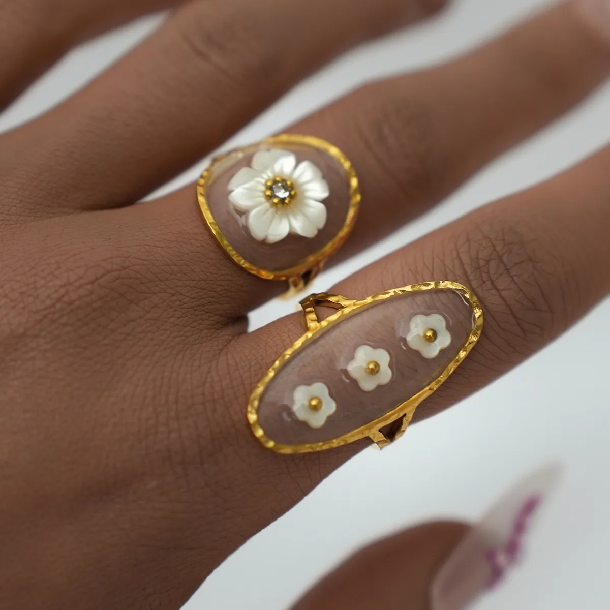 Wholesale Jewelry Cute Pastoral Flower 304 Stainless Steel Shell 18K Gold Plated Flowers Open Rings display picture 6