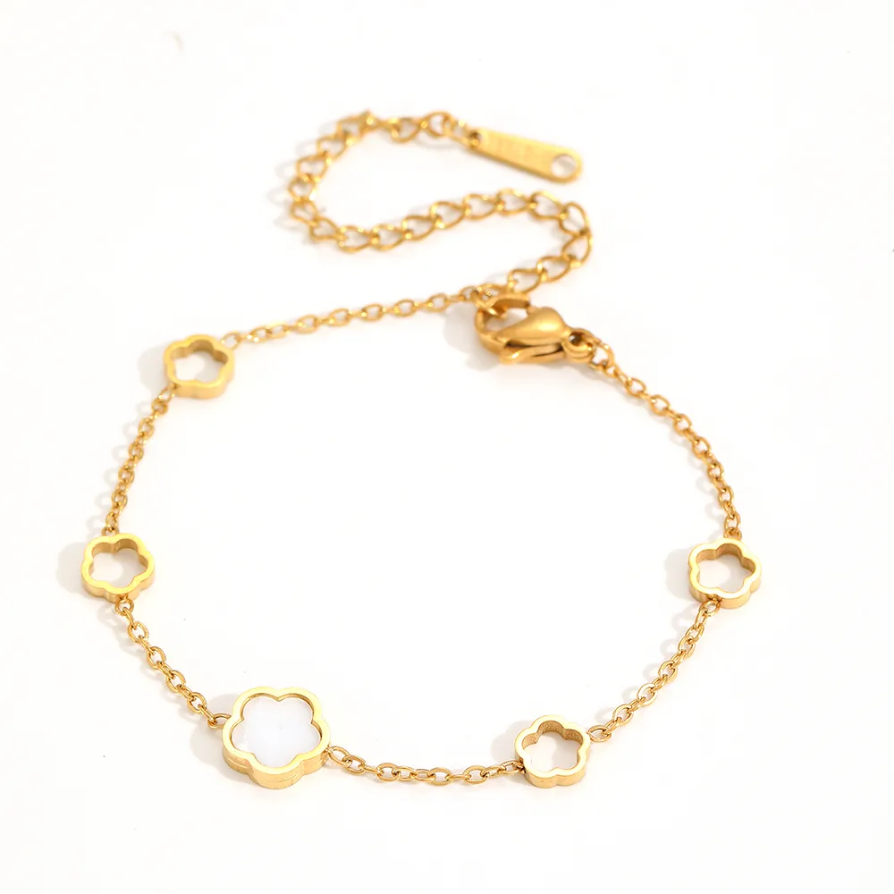Elegant Butterfly Titanium Steel 18K Gold Plated Women's Bracelets display picture 7
