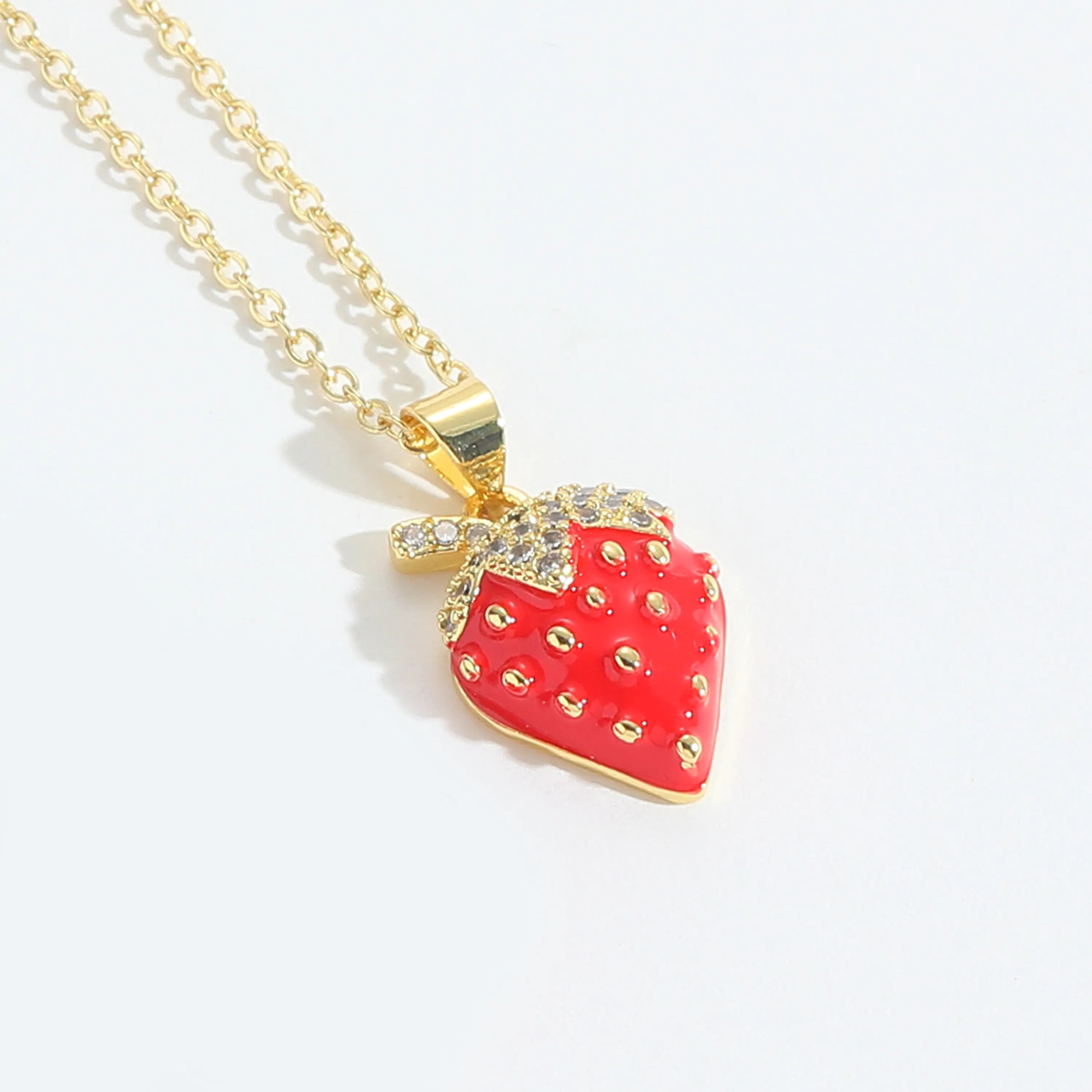 Cute Classic Style Cherry Beetles Strawberry Copper Zircon 14K Gold Plated Women's Pendant Necklace display picture 8