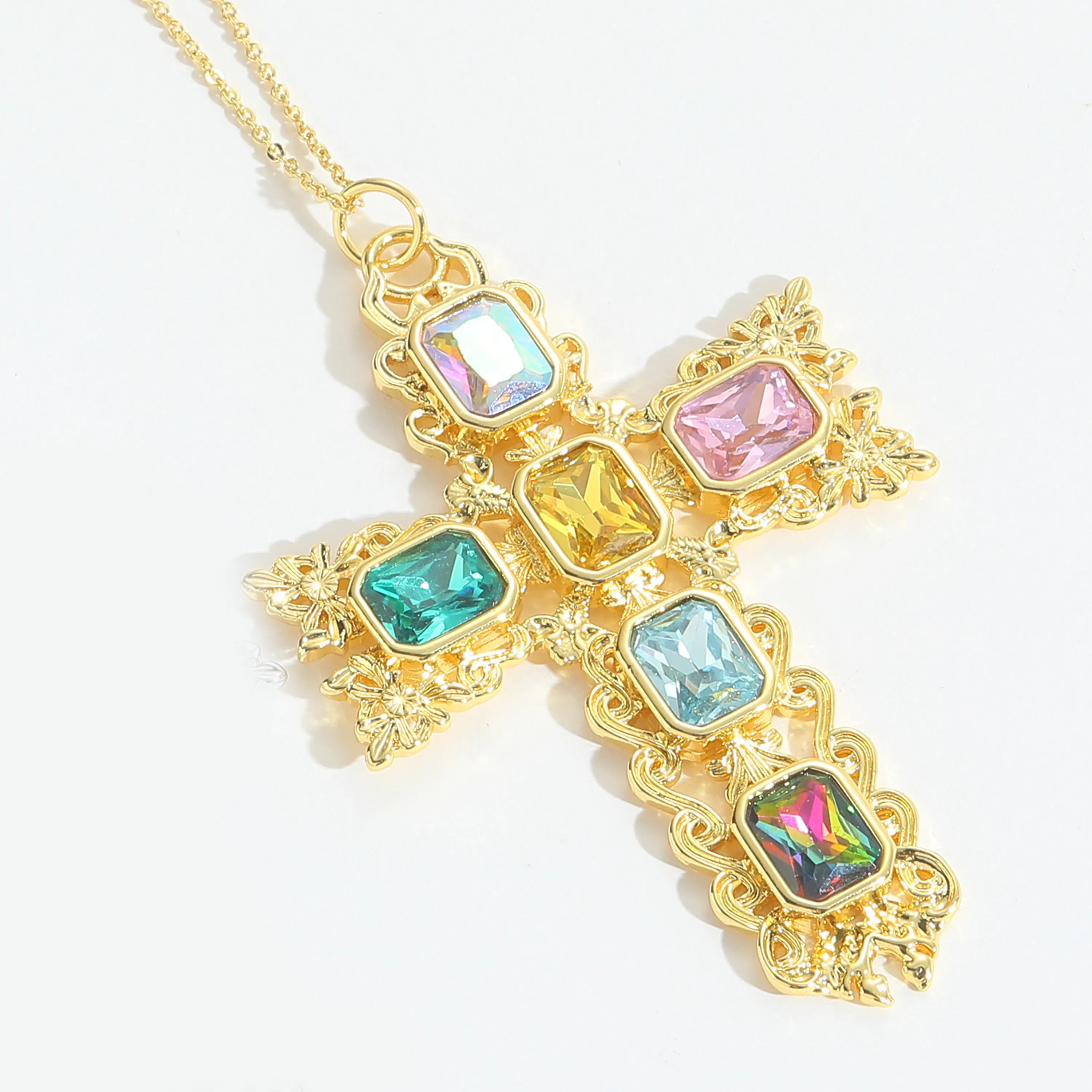 Retro Classic Style Cross Copper Zircon 14K Gold Plated Women's Pendant Necklace display picture 10