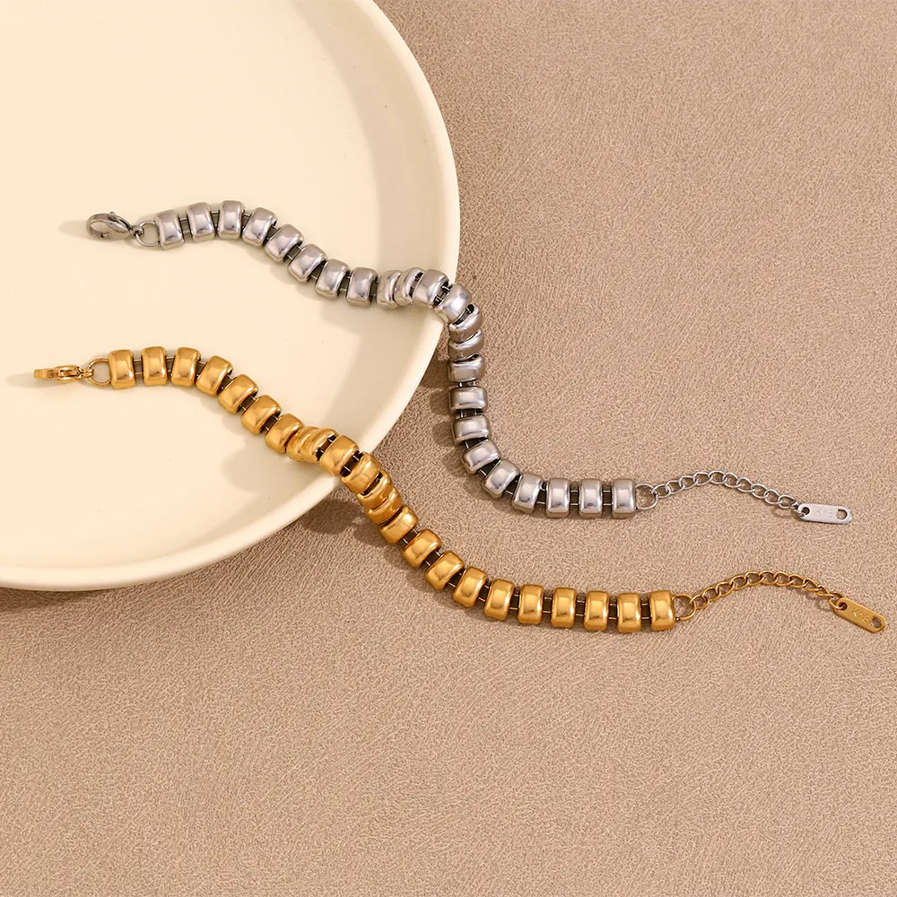 Retro Classic Style Geometric 304 Stainless Steel Plating 18K Gold Plated Women's Bracelets Necklace display picture 4