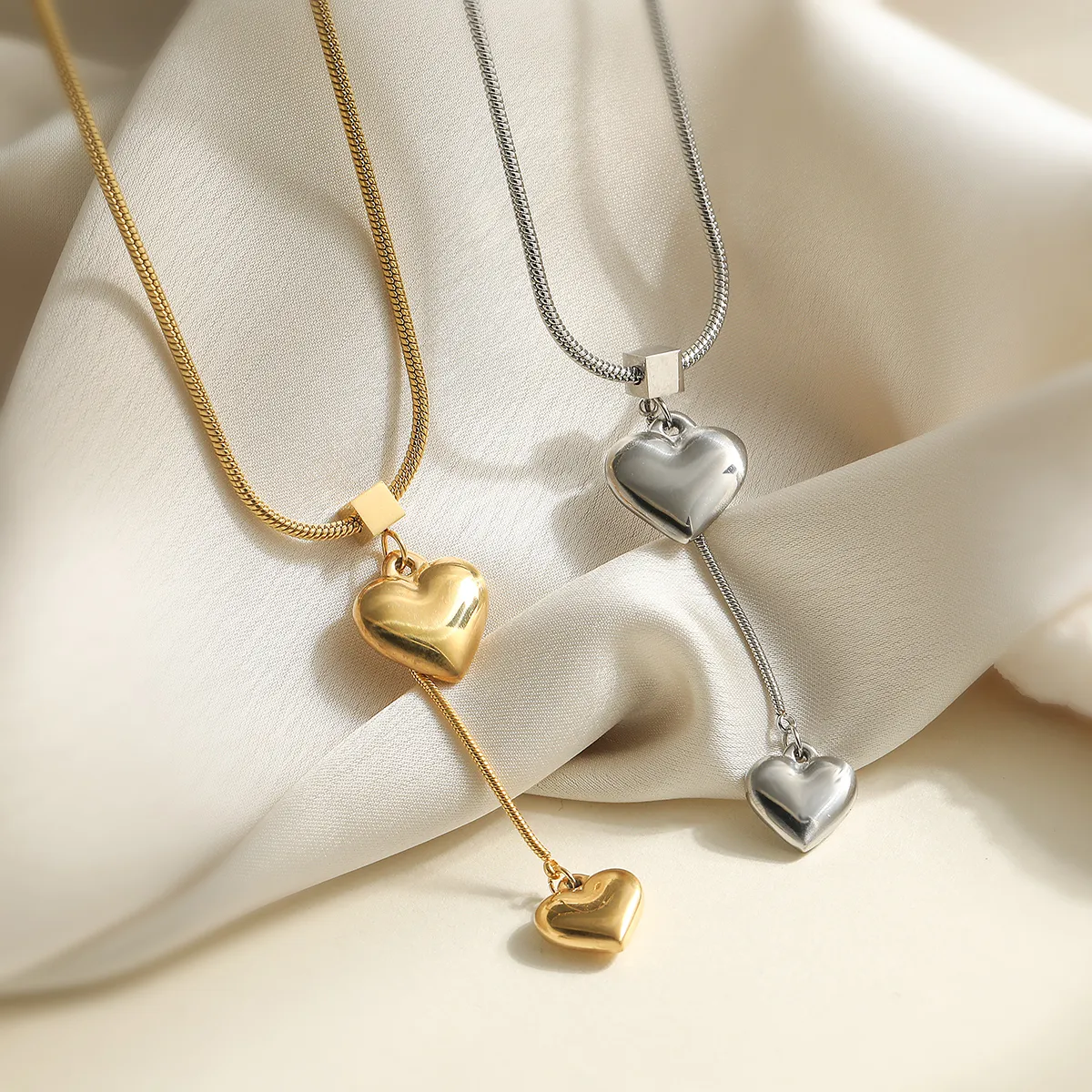 Simple Style Heart Shape 304 Stainless Steel Women's Pendant Necklace display picture 5