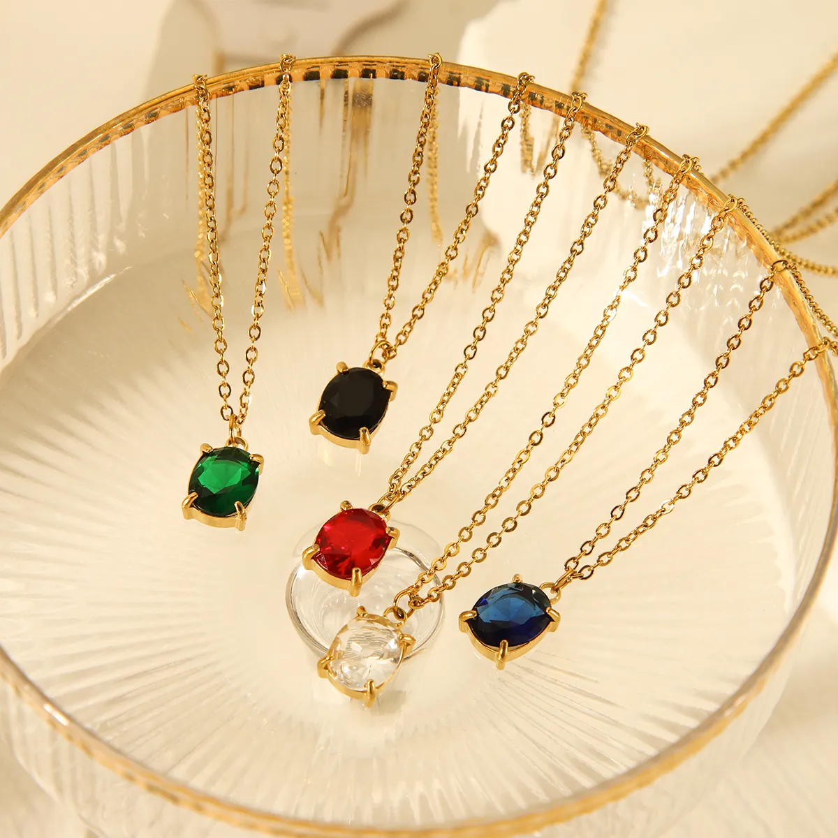 IG Style Simple Style Shiny Quadrilateral 304 Stainless Steel Titanium Steel Zircon 18K Gold Plated Women's Pendant Necklace display picture 4