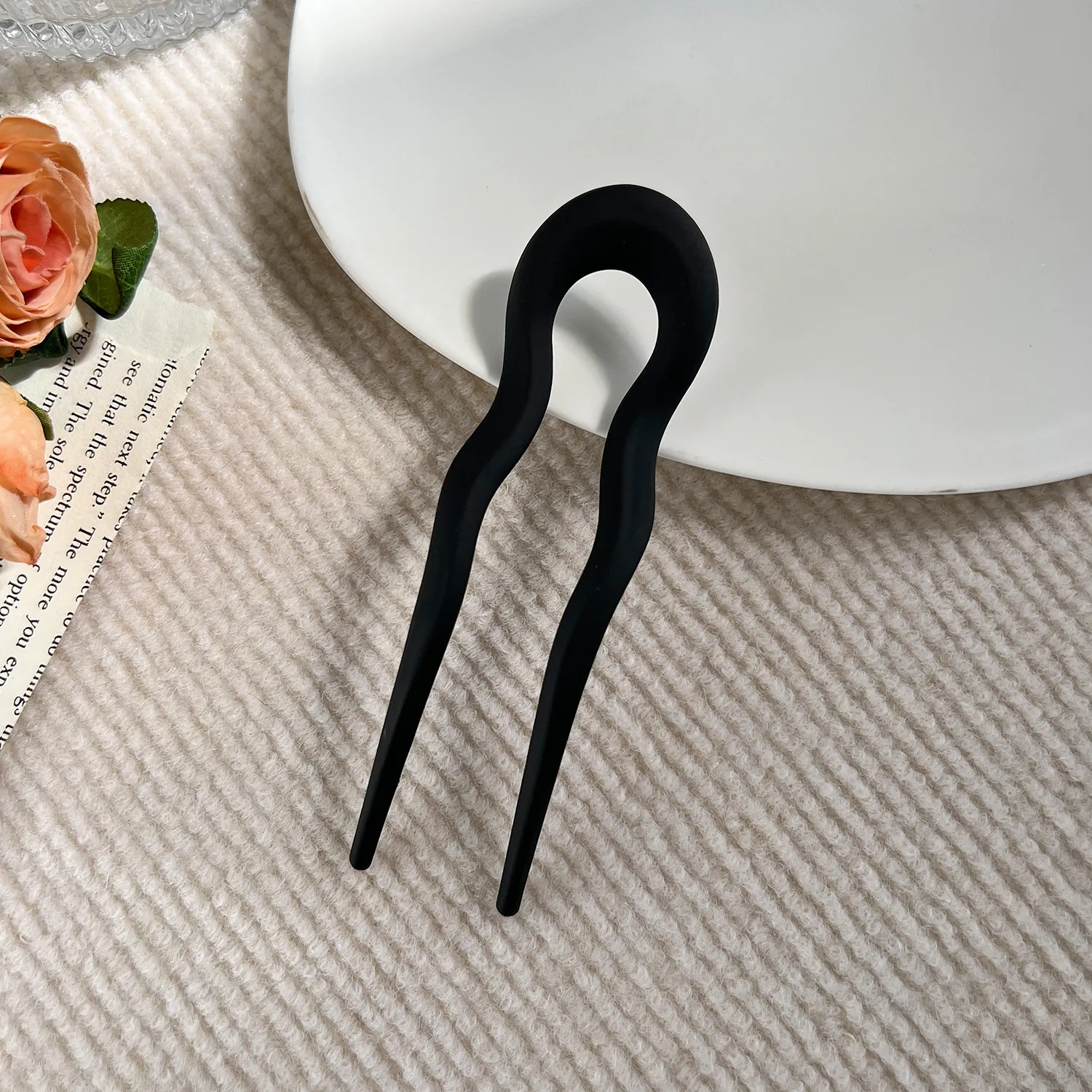 Women's Vacation Classic Style Solid Color Plastic Hair Clip display picture 10