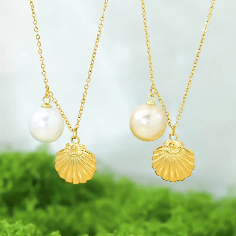 Vintage Style Classic Style Shell 304 Stainless Steel 18K Gold Plated Women's Pendant Necklace display picture 1