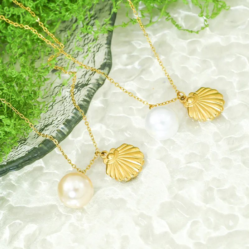 Vintage Style Classic Style Shell 304 Stainless Steel 18K Gold Plated Women's Pendant Necklace display picture 3