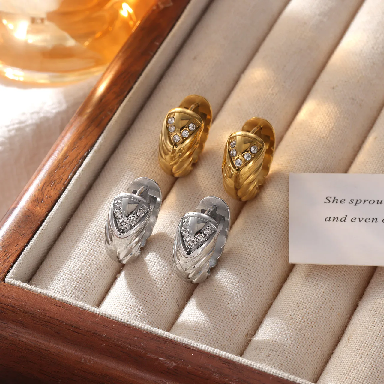 1 Pair Retro Classic Style Geometric 304 Stainless Steel 16K Gold Plated Earrings display picture 4