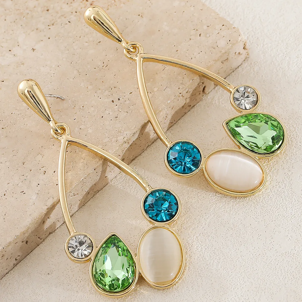 1 Pair Hip-Hop Simple Style Shiny Geometric Alloy Glass Drop Earrings display picture 4