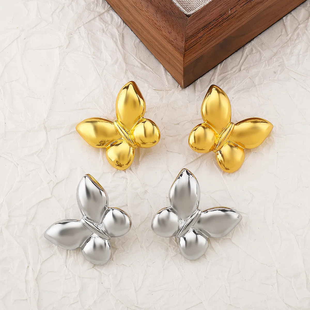 Simple Style Classic Style Butterfly Alloy Plating Women's Rings Earrings Necklace display picture 16