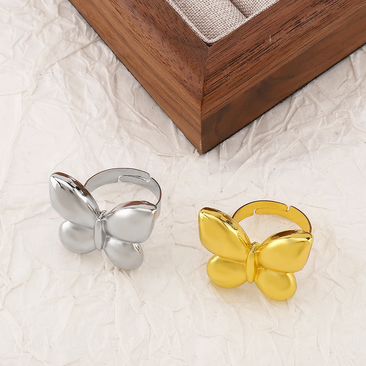 Simple Style Classic Style Butterfly Alloy Plating Women's Rings Earrings Necklace display picture 20
