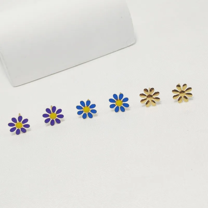 3 Pairs Cute Pastoral Commute Flower 304 Stainless Steel 18K Gold Plated Ear Studs display picture 10