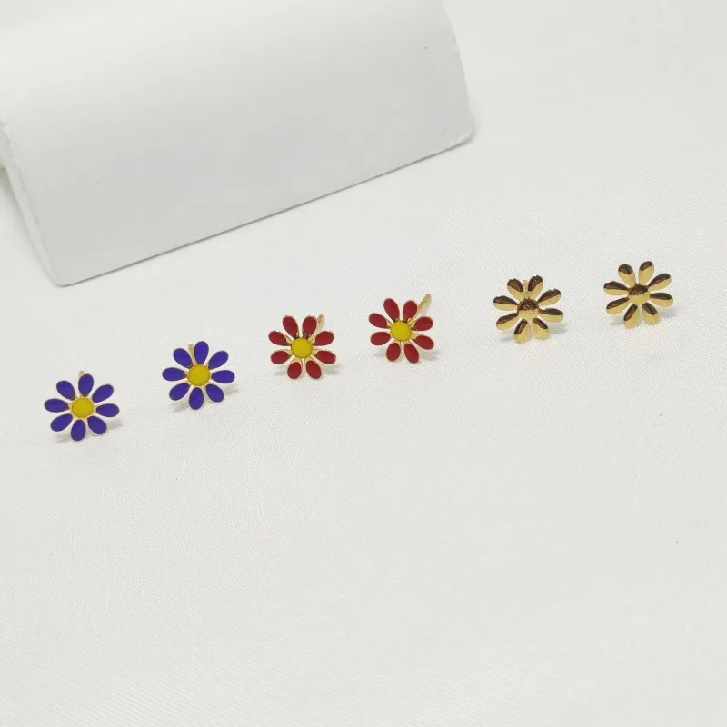3 Pairs Cute Pastoral Commute Flower 304 Stainless Steel 18K Gold Plated Ear Studs display picture 13