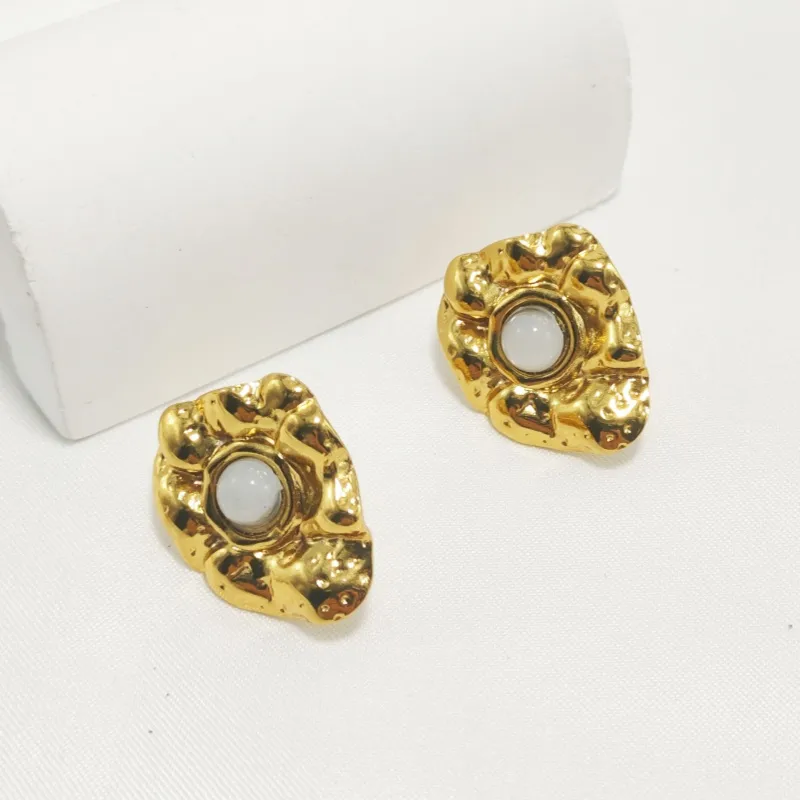 1 Pair Simple Style Commute Flower 304 Stainless Steel 18K Gold Plated Ear Studs display picture 4