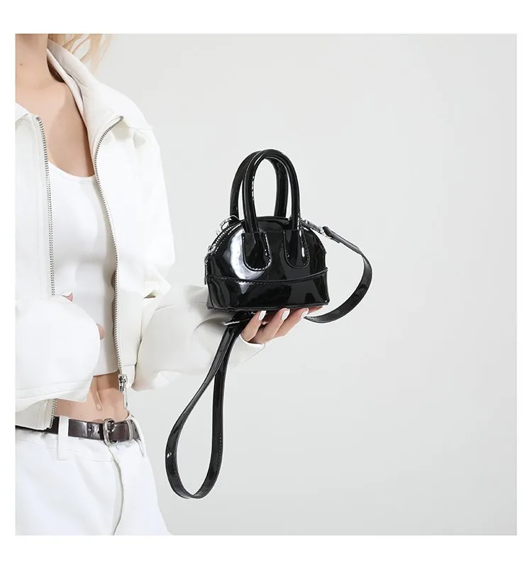 Women's Pu Leather Solid Color Streetwear Square Zipper Shoulder Bag display picture 3