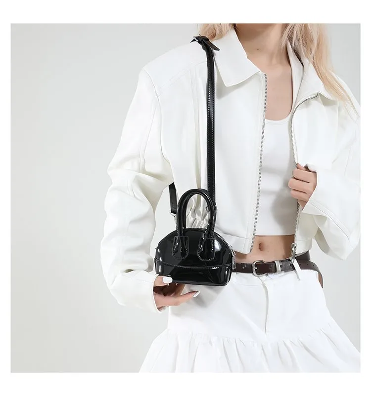 Women's Pu Leather Solid Color Streetwear Square Zipper Shoulder Bag display picture 9
