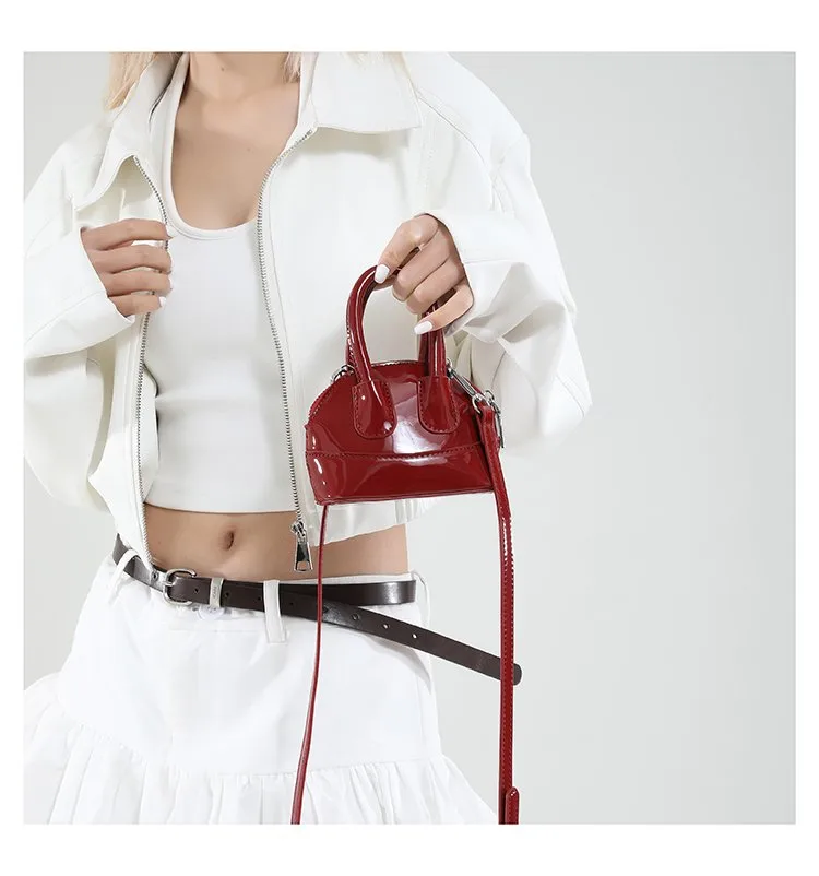 Women's Pu Leather Solid Color Streetwear Square Zipper Shoulder Bag display picture 16