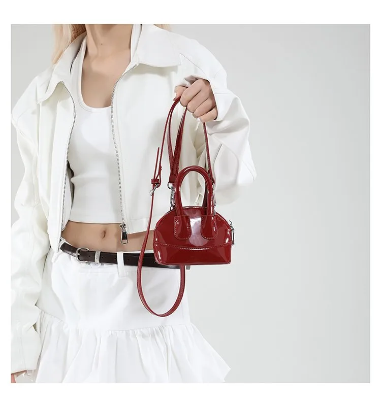 Women's Pu Leather Solid Color Streetwear Square Zipper Shoulder Bag display picture 12