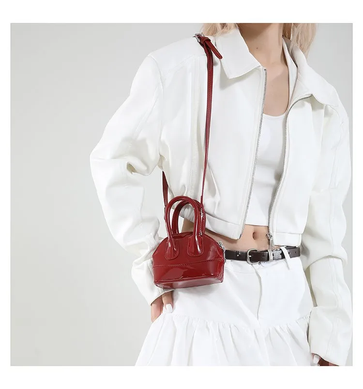 Women's Pu Leather Solid Color Streetwear Square Zipper Shoulder Bag display picture 11