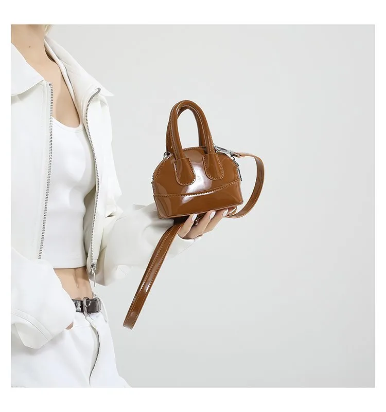 Women's Pu Leather Solid Color Streetwear Square Zipper Shoulder Bag display picture 10