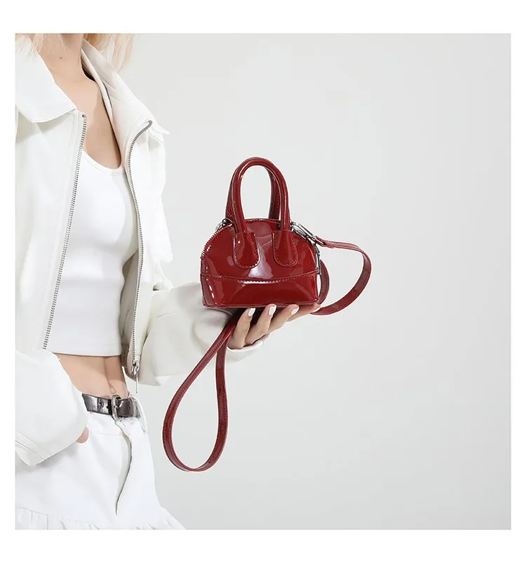 Women's Pu Leather Solid Color Streetwear Square Zipper Shoulder Bag display picture 17