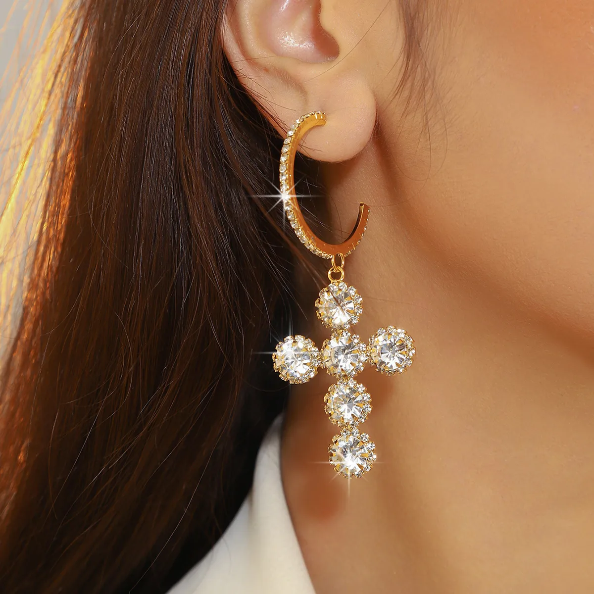 1 Pair Glam Luxurious Ethnic Style Cross Rhinestone Copper Drop Earrings display picture 9
