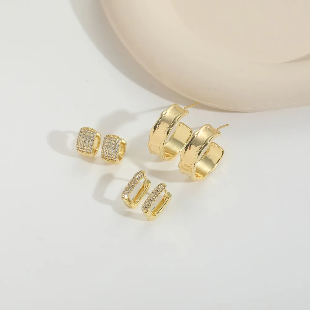 1 Pair Elegant Retro Vintage Style Round Inlay Copper Zircon 14K Gold Plated Earrings display picture 5