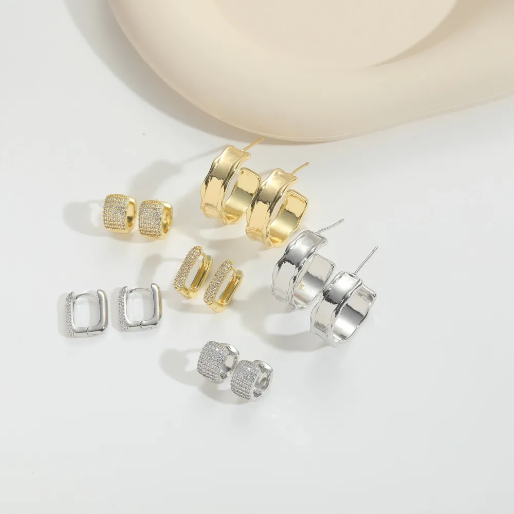 1 Pair Elegant Retro Vintage Style Round Inlay Copper Zircon 14K Gold Plated Earrings display picture 3