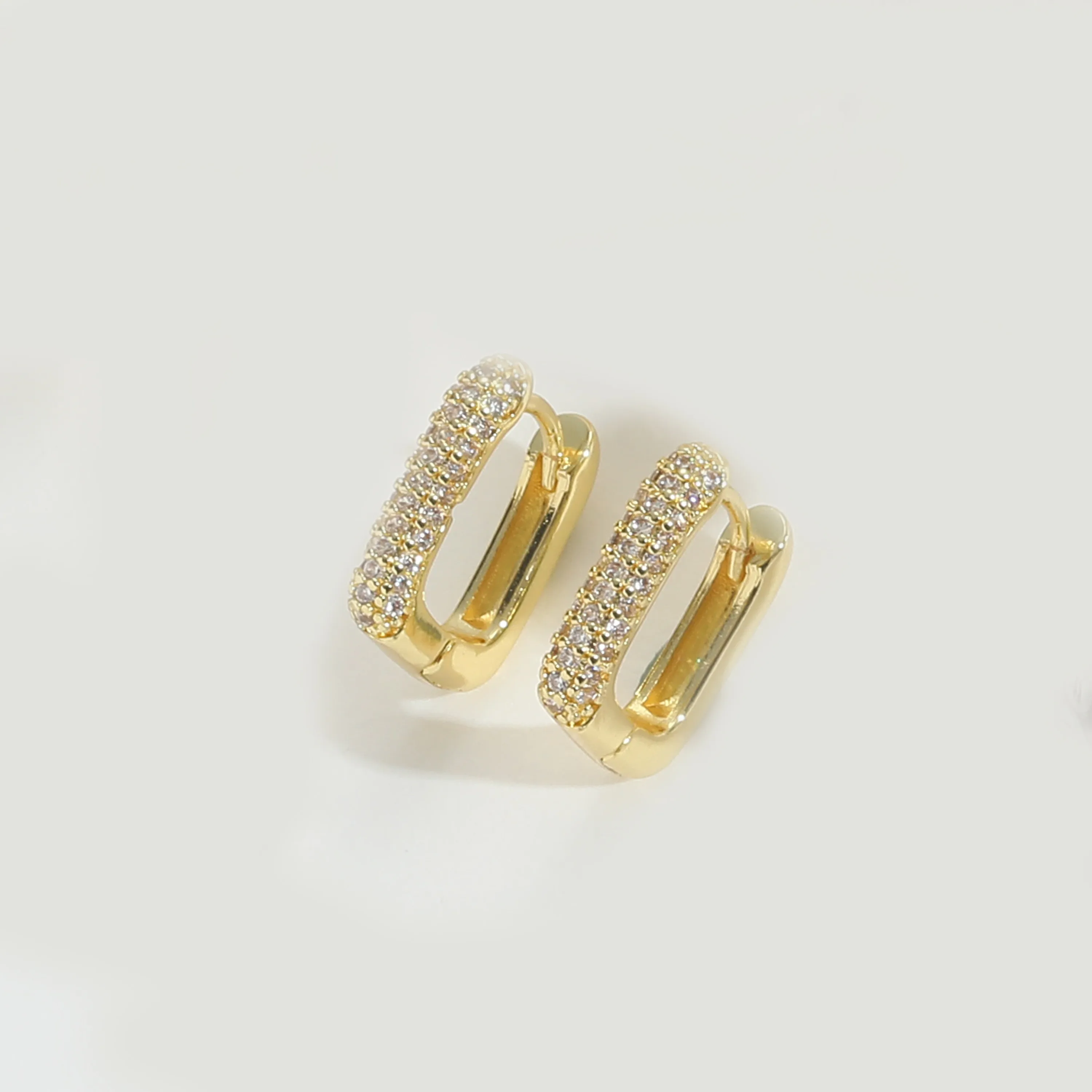 1 Pair Elegant Retro Vintage Style Round Inlay Copper Zircon 14K Gold Plated Earrings display picture 8
