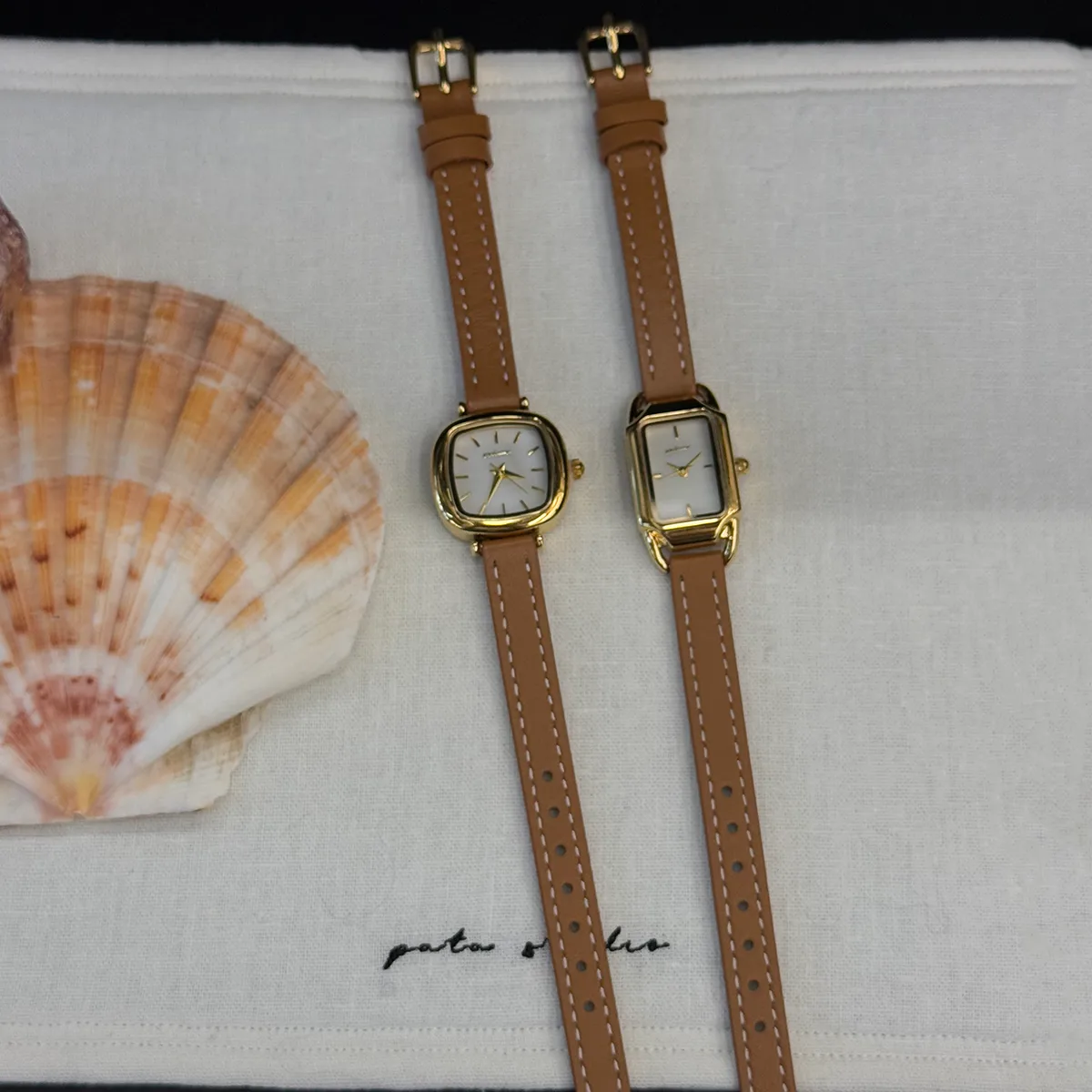 Classic Style Commute Geometric Buckle Quartz display picture 1