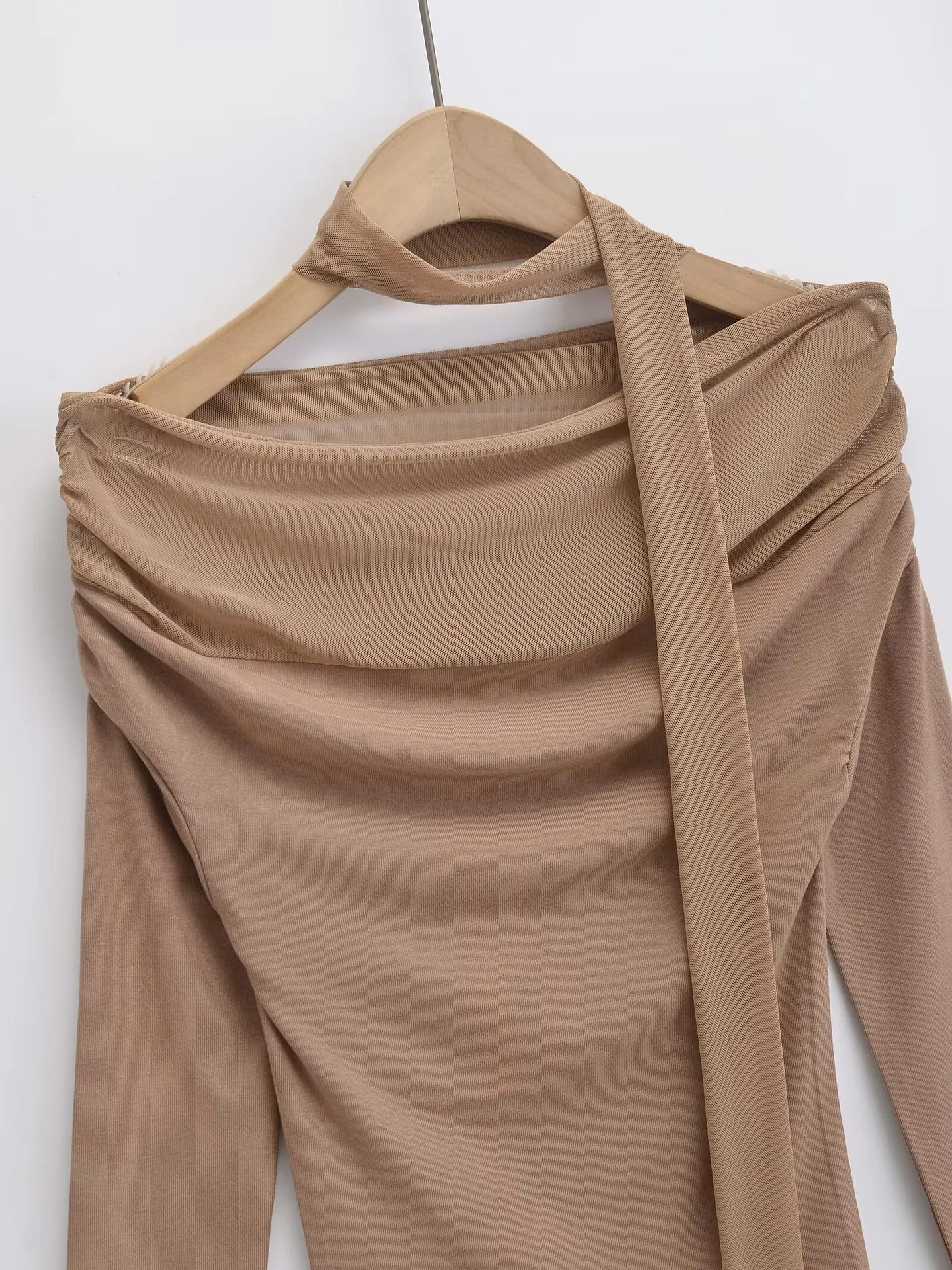 Women's T-shirt Long Sleeve T-Shirts Streetwear Solid Color display picture 7