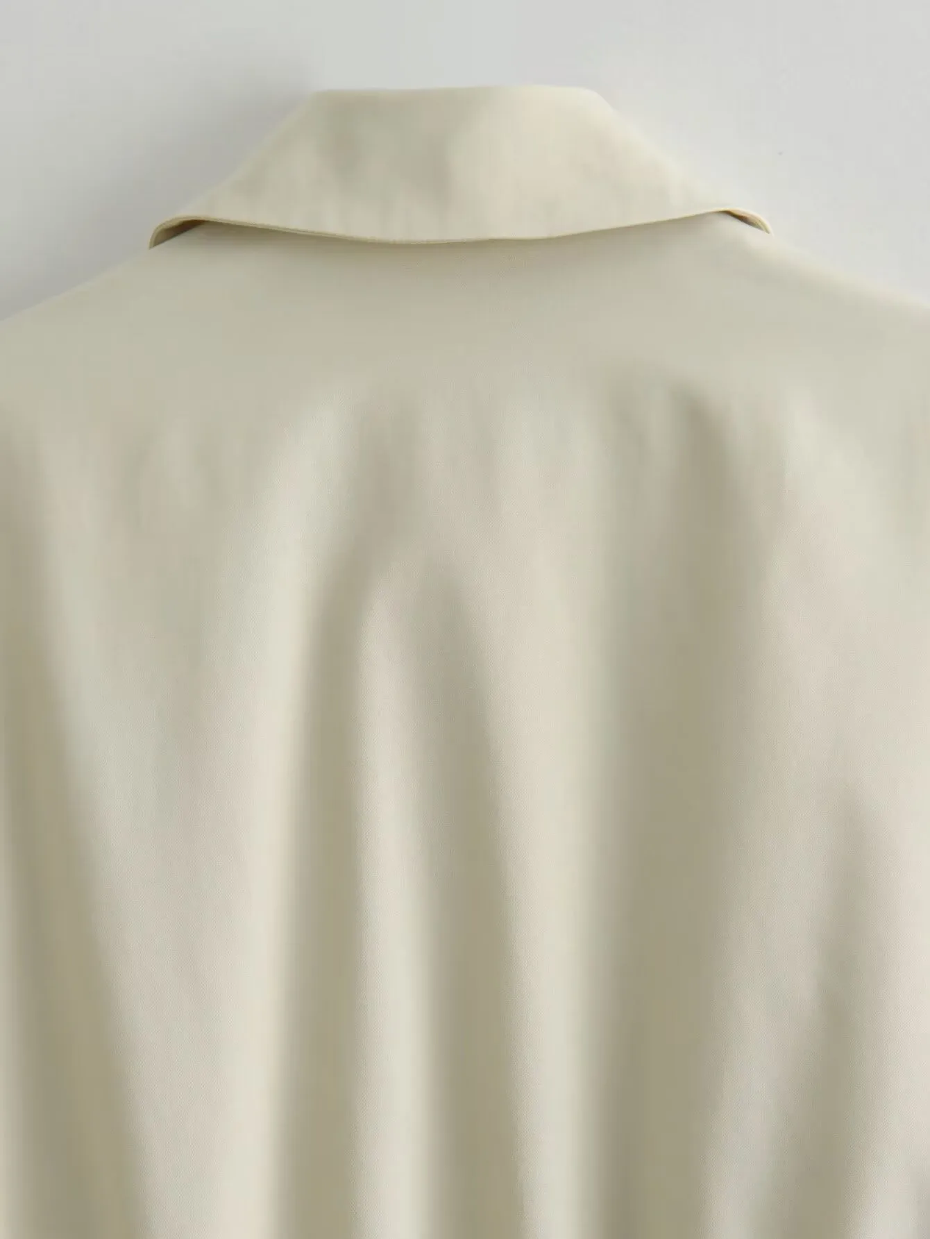 Women's Elegant Solid Color Zipper Coat display picture 11
