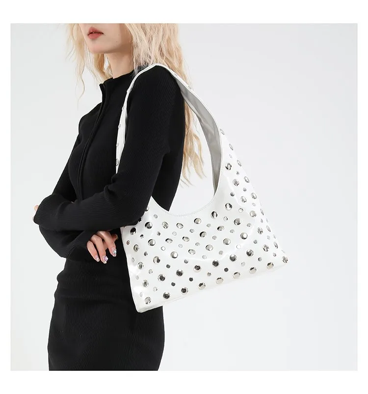 Women's Pu Leather Round Dots Solid Color Streetwear Rivet Dumpling Shape Magnetic Buckle Tote Bag display picture 2