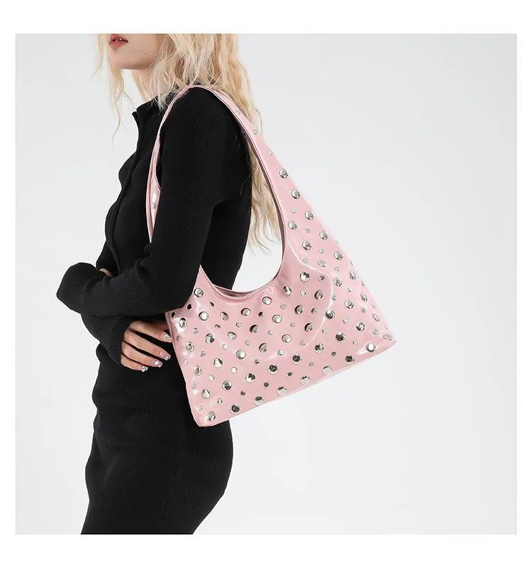 Women's Pu Leather Round Dots Solid Color Streetwear Rivet Dumpling Shape Magnetic Buckle Tote Bag display picture 7