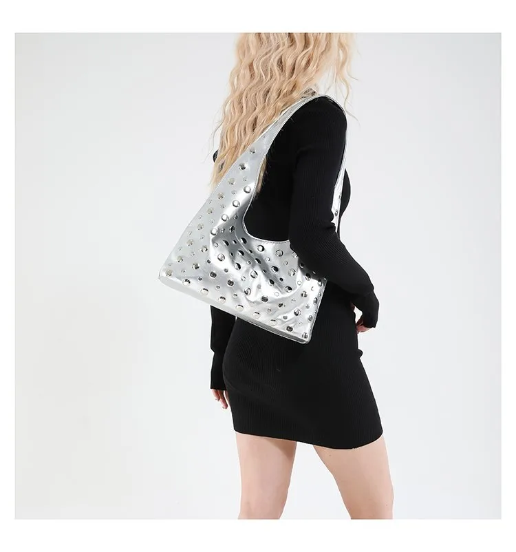 Women's Pu Leather Round Dots Solid Color Streetwear Rivet Dumpling Shape Magnetic Buckle Tote Bag display picture 16