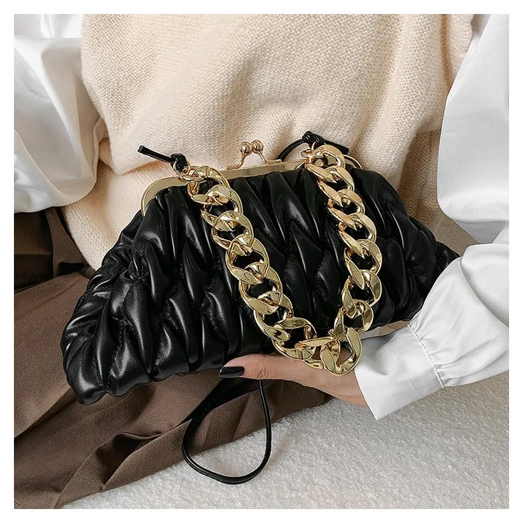 Women's Pu Leather Solid Color Elegant Pillow Shape Clasp Frame Shoulder Bag display picture 9