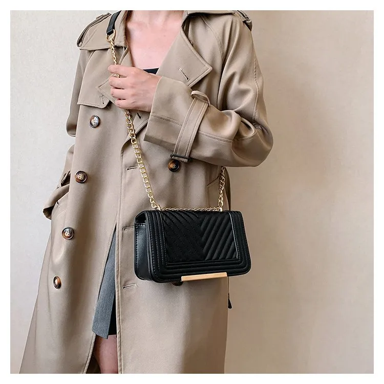 Women's Pu Leather Solid Color Classic Style Square Magnetic Buckle Shoulder Bag display picture 11