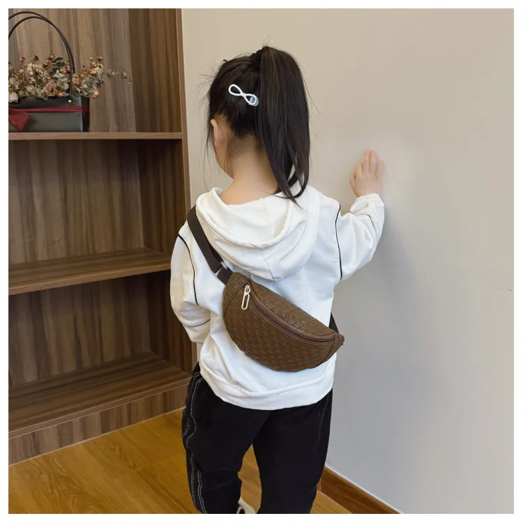 Kid'S PU Solid Color Preppy Style Classic Style Square Zipper Shoulder Bag display picture 1