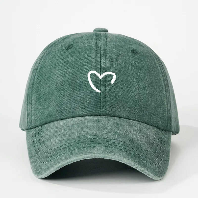 Unisex Casual Simple Style Streetwear Heart Shape Embroidery Curved Eaves Baseball Cap display picture 2