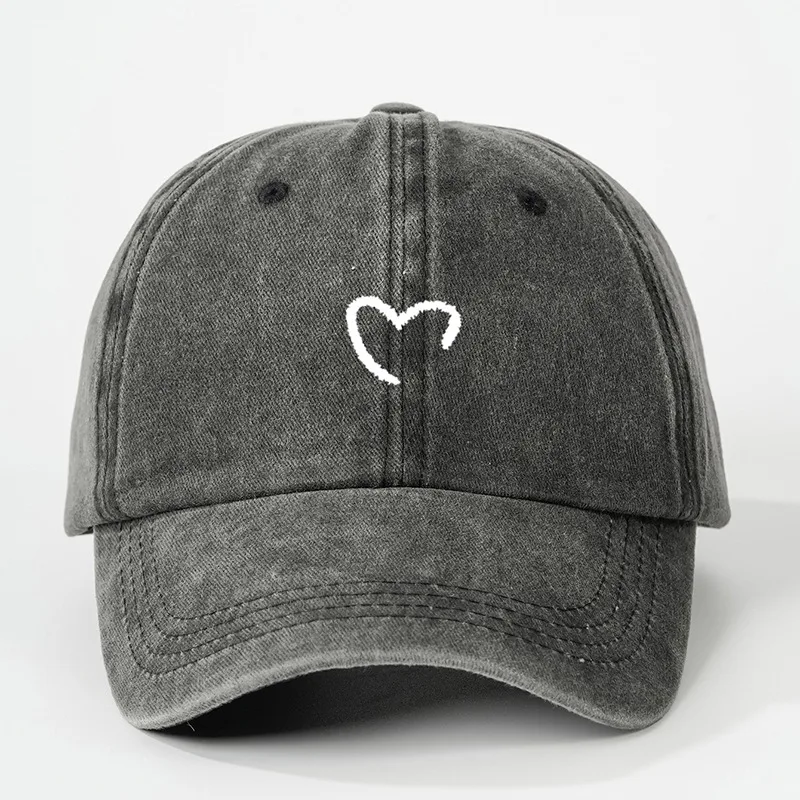 Unisex Casual Simple Style Streetwear Heart Shape Embroidery Curved Eaves Baseball Cap display picture 5