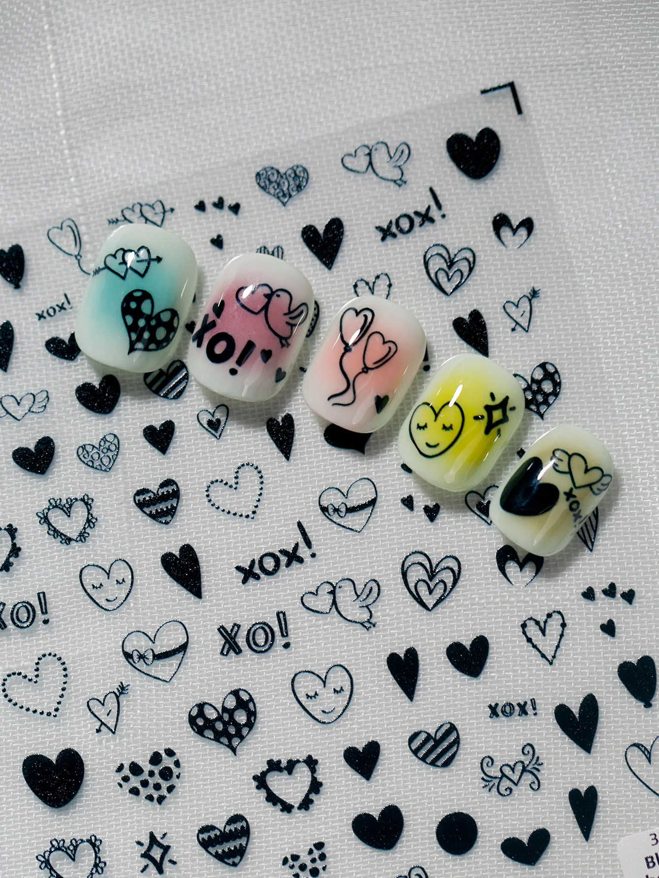 IG Style Cartoon Style Cute Heart Shape Bird Nail Stickers Nail Decoration Accessories display picture 3