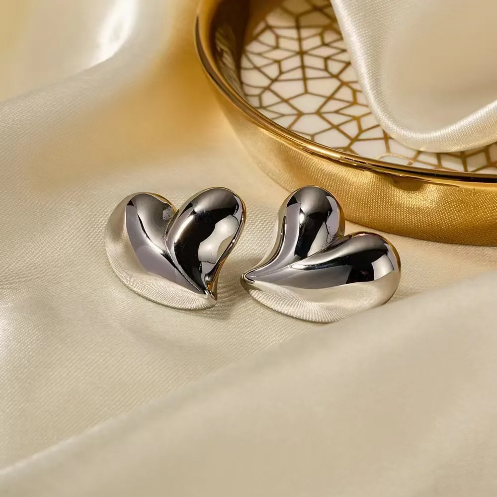 1 Pair Casual Simple Style Heart Shape 304 Stainless Steel Ear Studs display picture 3