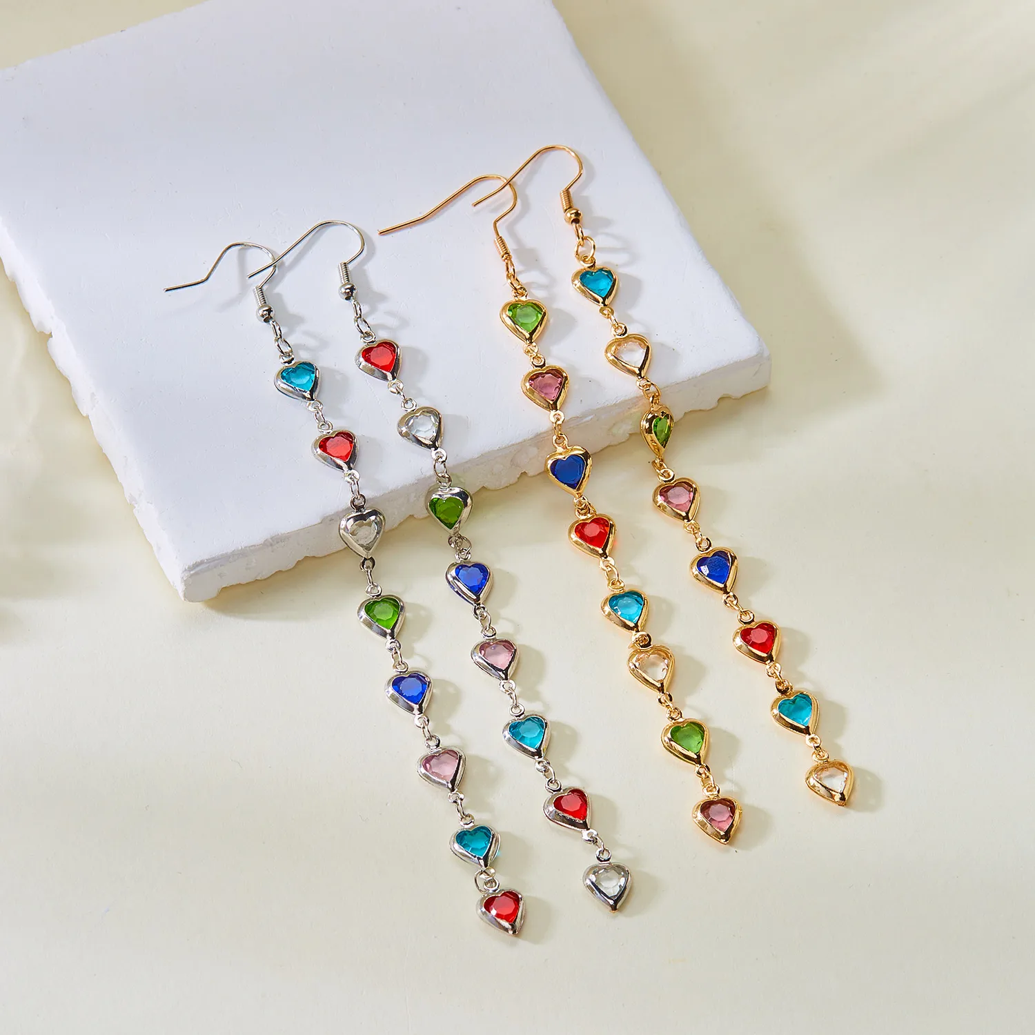 1 Pair Glam Luxurious Queen Heart Shape Artificial Crystal Copper Drop Earrings display picture 1