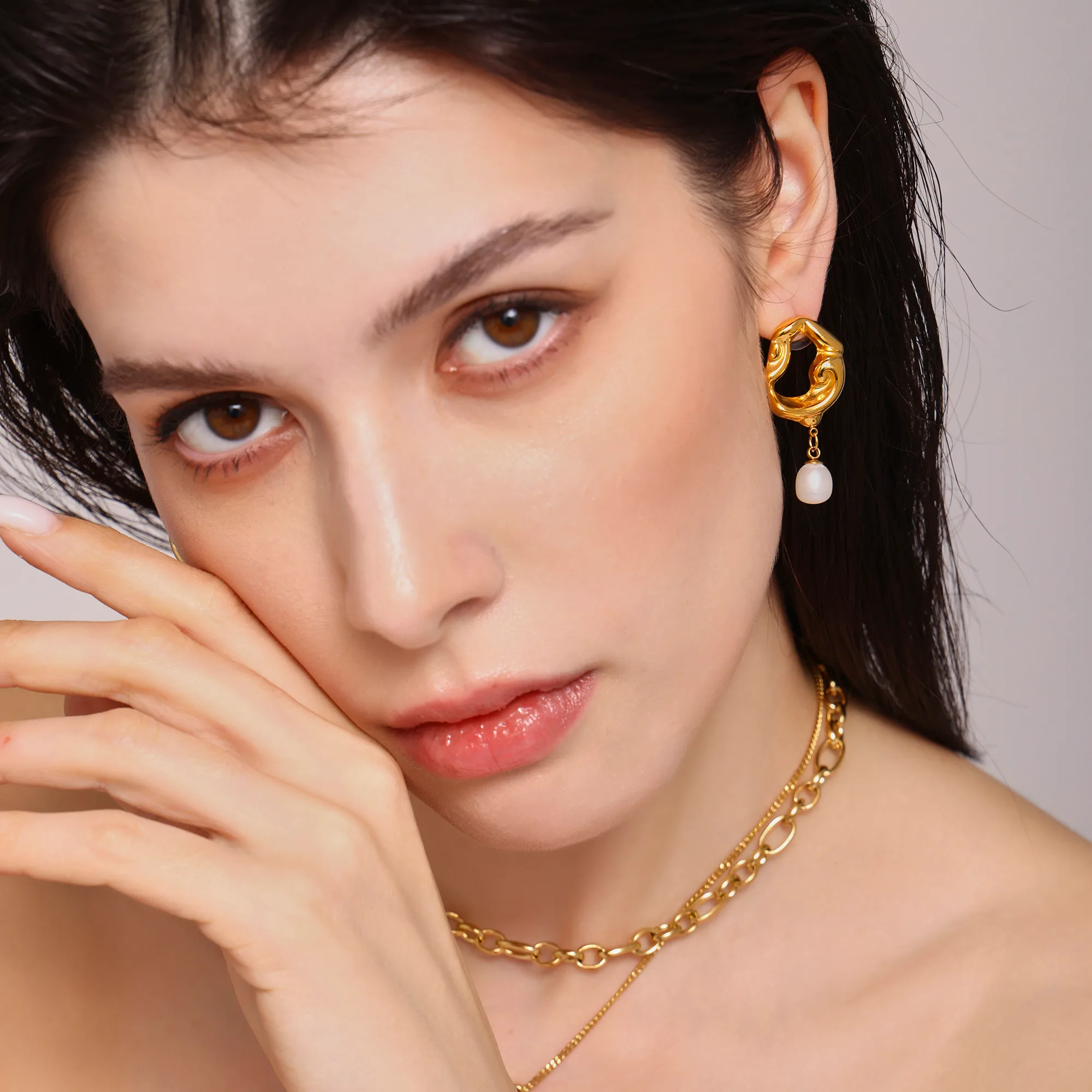 IG Style Elegant Simple Style Geometric Plating 304 Stainless Steel Freshwater Pearl 18K Gold Plated Earrings display picture 3