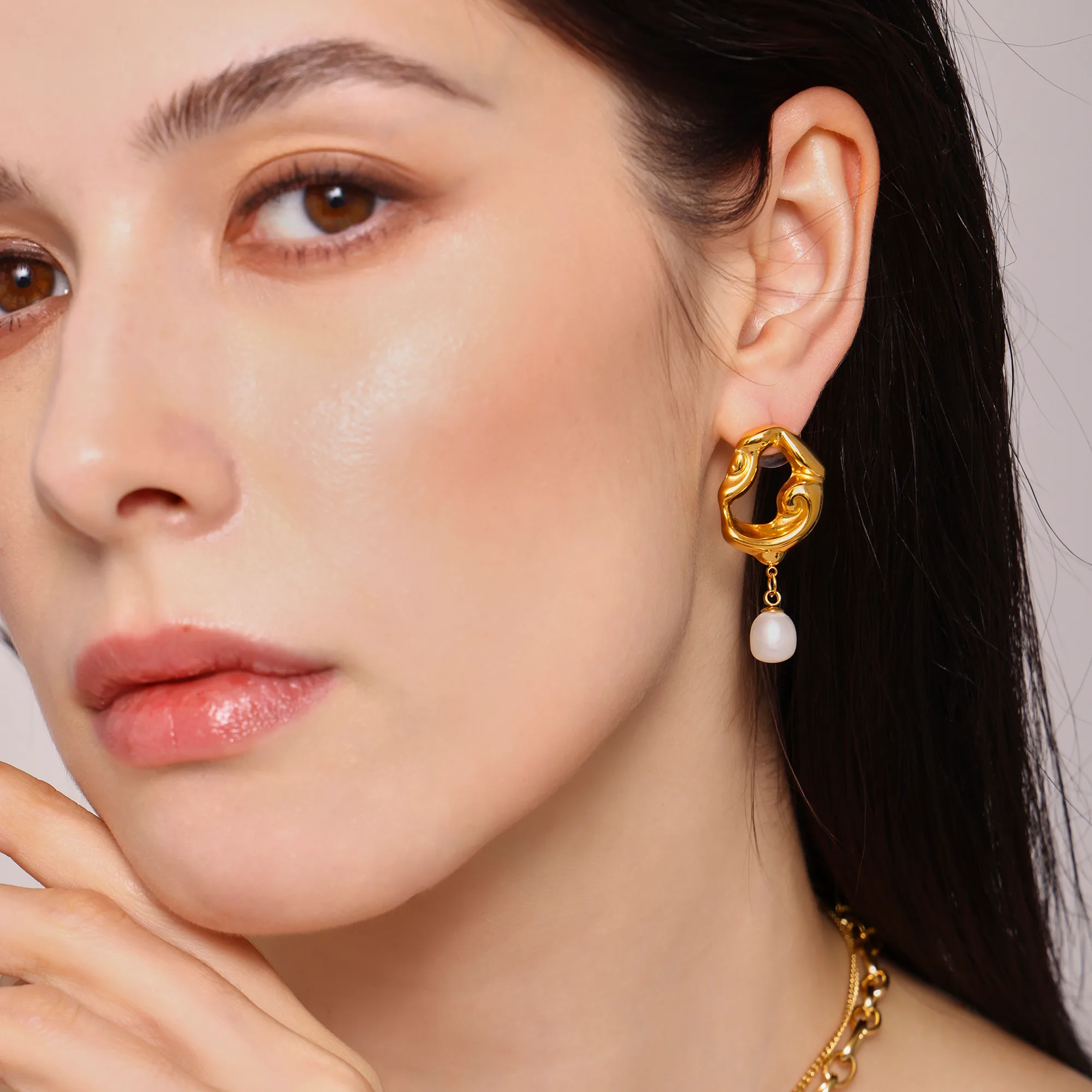 IG Style Elegant Simple Style Geometric Plating 304 Stainless Steel Freshwater Pearl 18K Gold Plated Earrings display picture 2