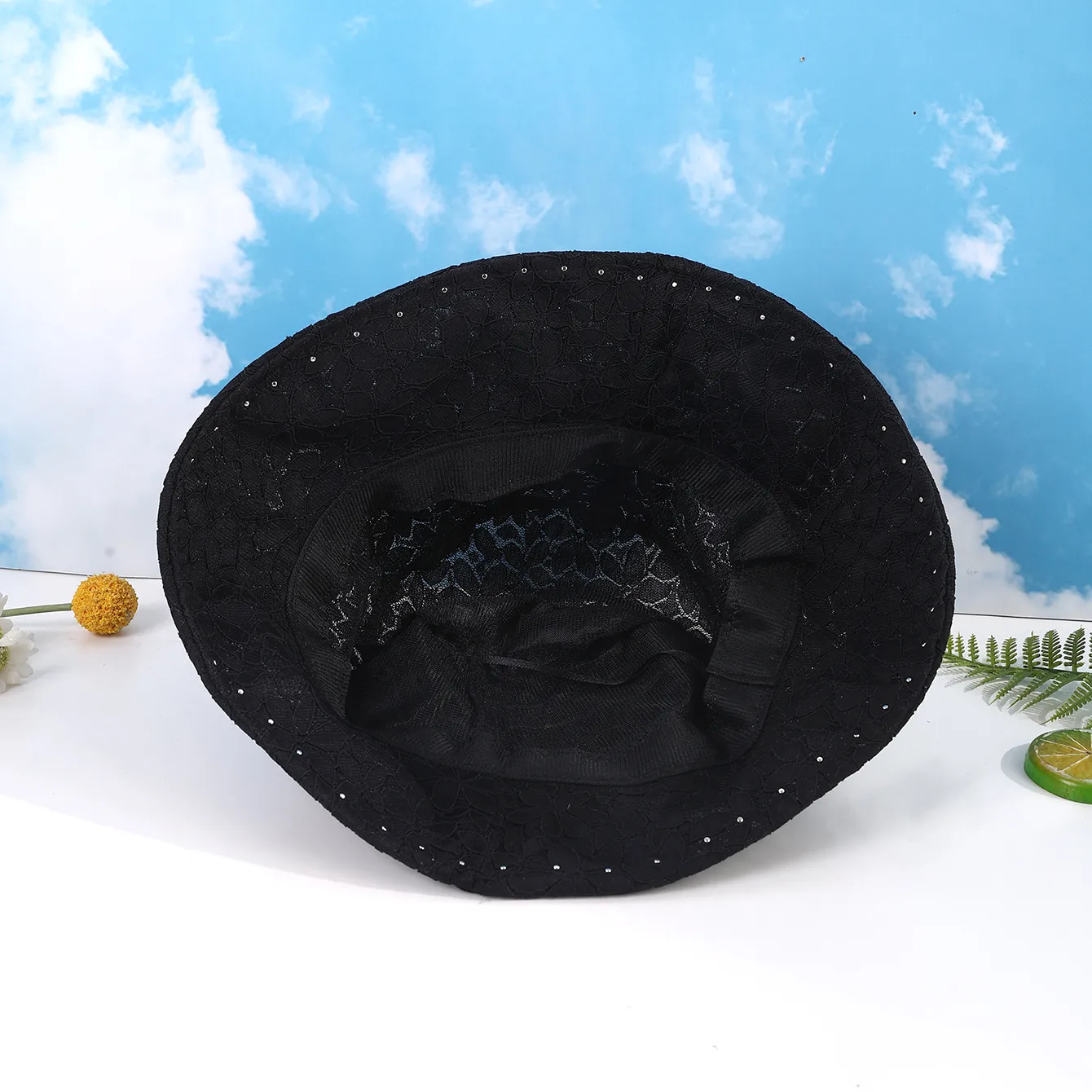 Women's Casual Solid Color Wide Eaves Bucket Hat display picture 2