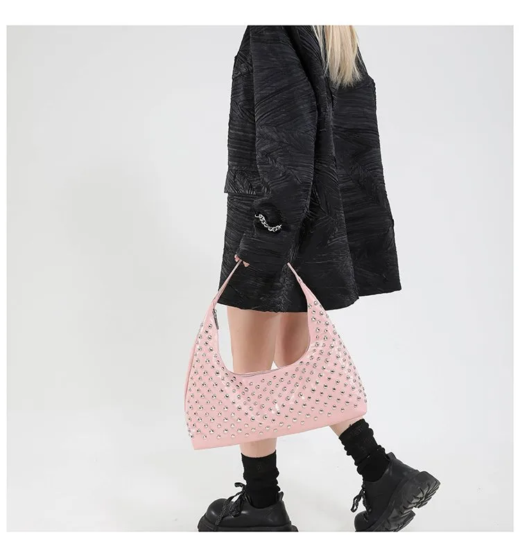 Women's Pu Leather Round Dots Streetwear Pillow Shape Zipper Tote Bag display picture 1