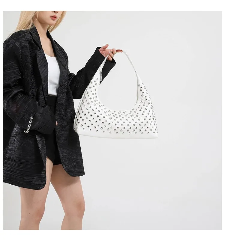 Women's Pu Leather Round Dots Streetwear Pillow Shape Zipper Tote Bag display picture 8